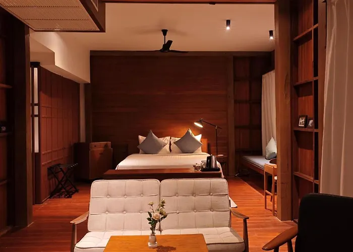 Chann Noi Hotel